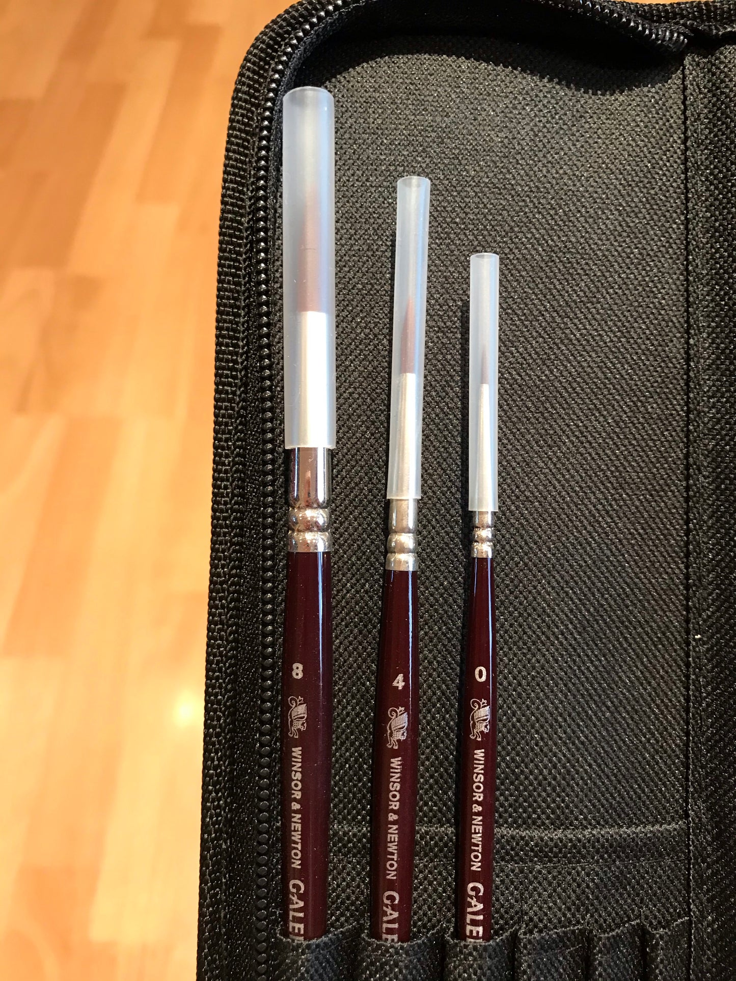 Winsor & Newton Galeria Acrylic Brushes in Wallet Set