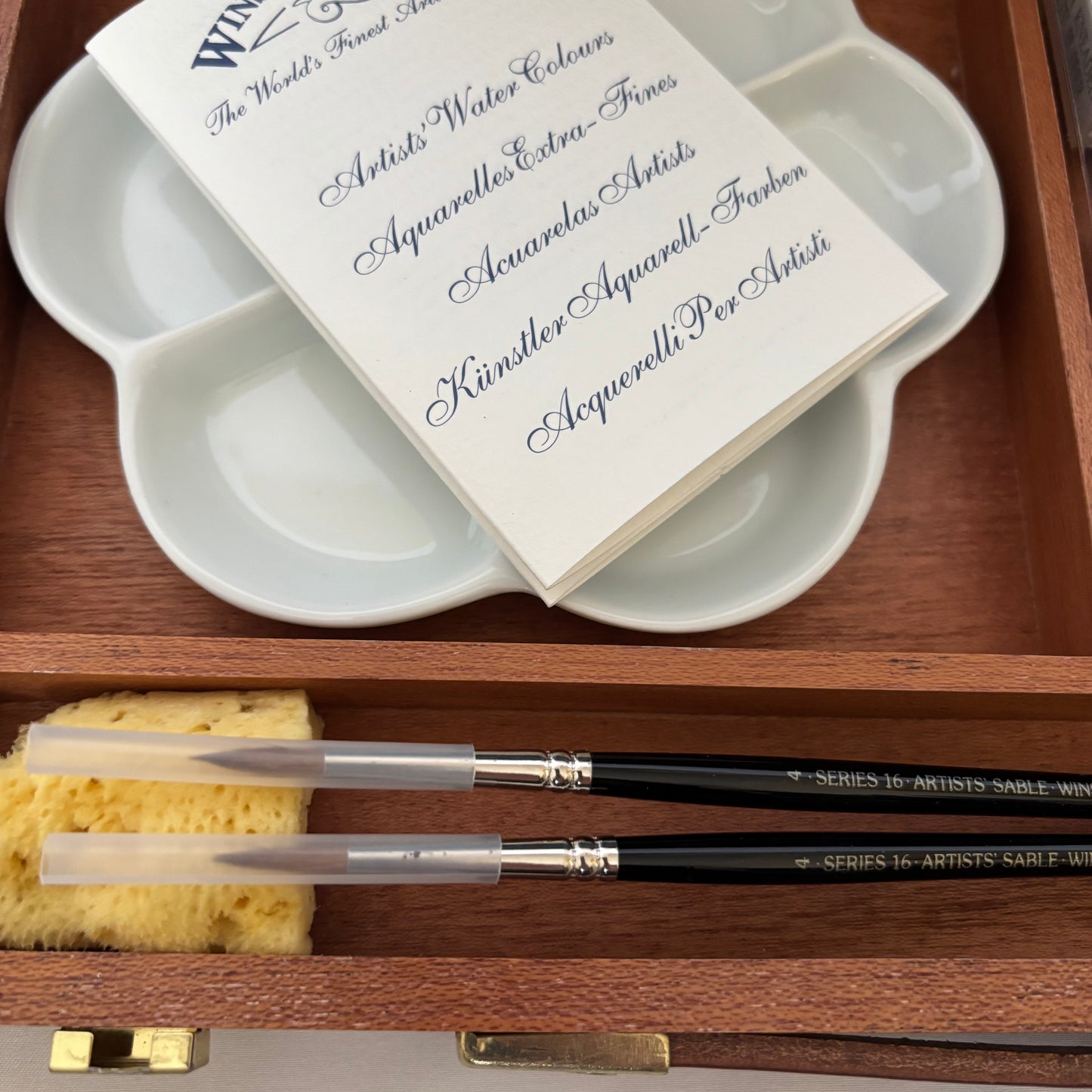 Winsor & Newton CHELSEA Artists' Watercolour Tube Wooden Box