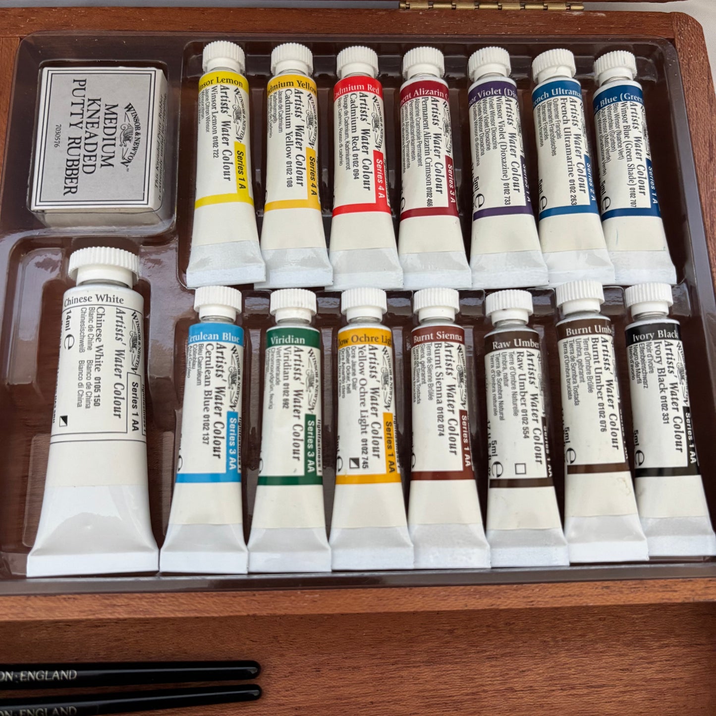 Winsor & Newton CHELSEA Artists' Watercolour Tube Wooden Box