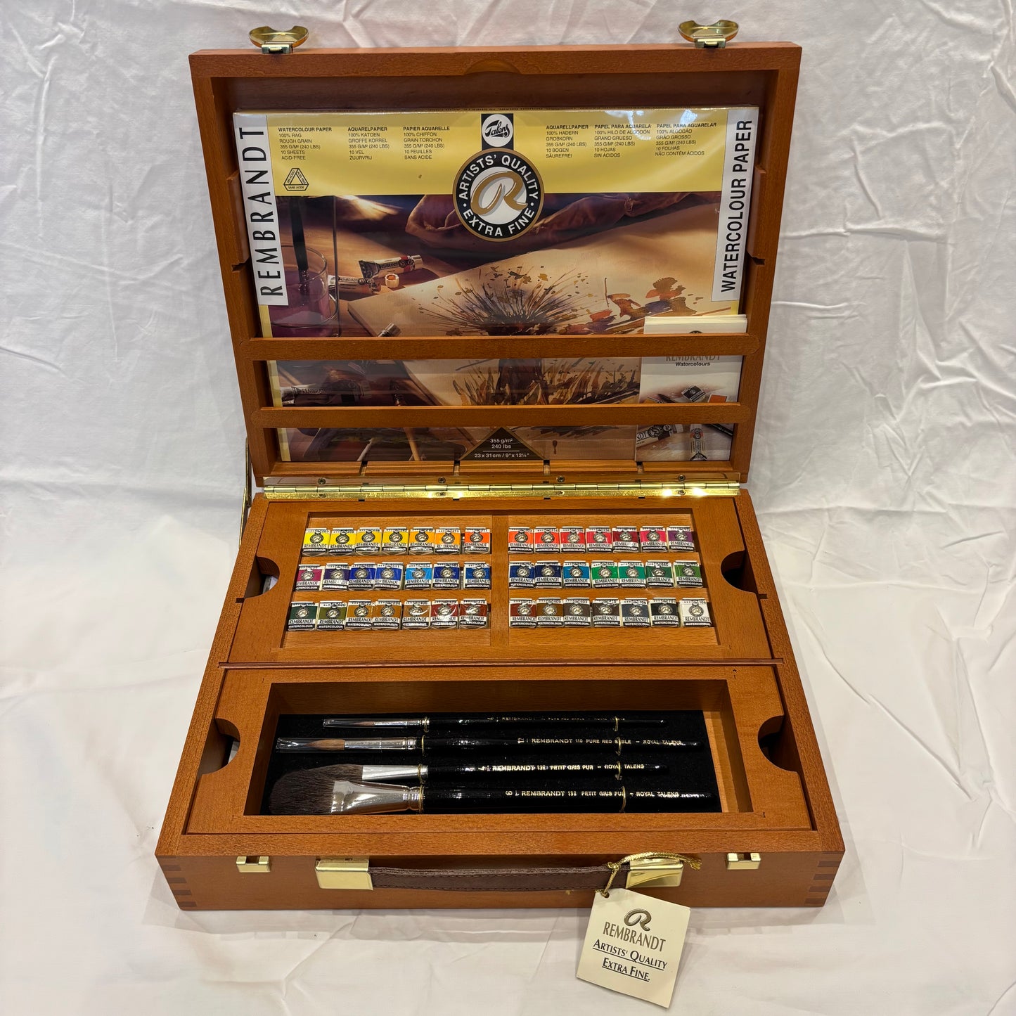 Rembrandt Watercolour Wooden Box Set Master 42 Half Pans + Accessories