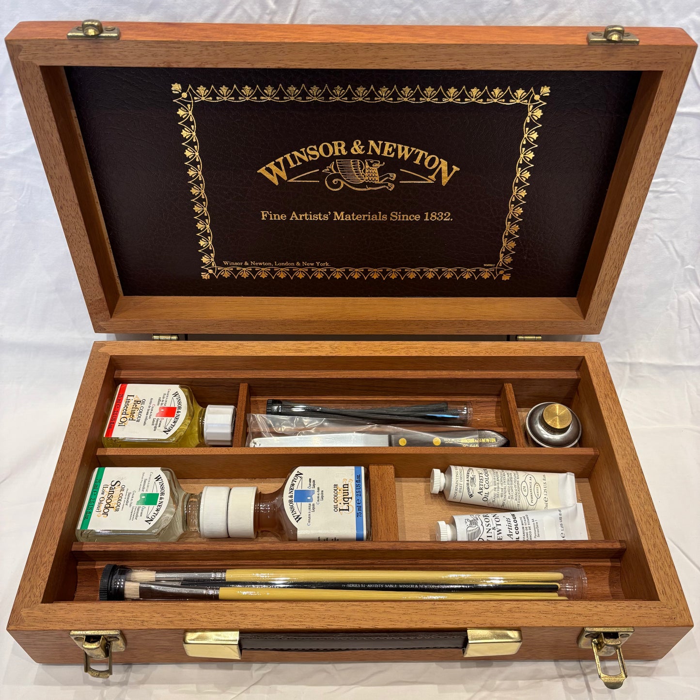Winsor & Newton Kensington Artists' Oil Colour Box (Original)