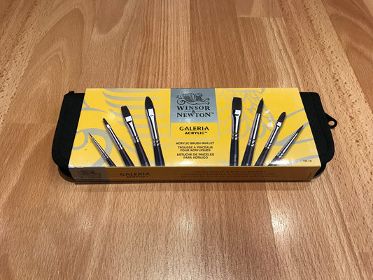 Winsor & Newton Galeria Acrylic Brushes in Wallet Set