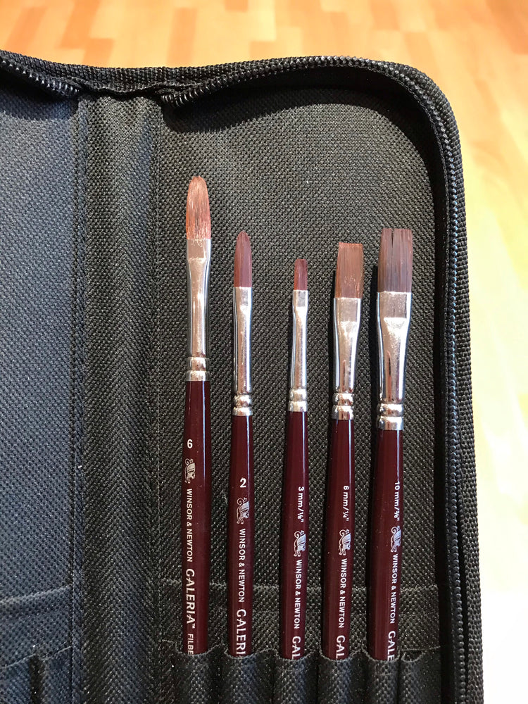 Winsor & Newton Galeria Acrylic Brushes in Wallet Set
